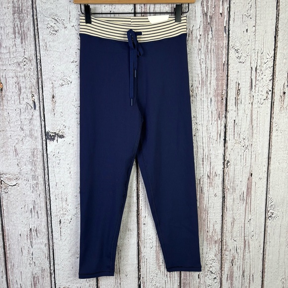 NWT Offline by Aerie Hi-Rise 7/8 Legging Large SHORT Navy Blue Cream Ribbed - Picture 1 of 15